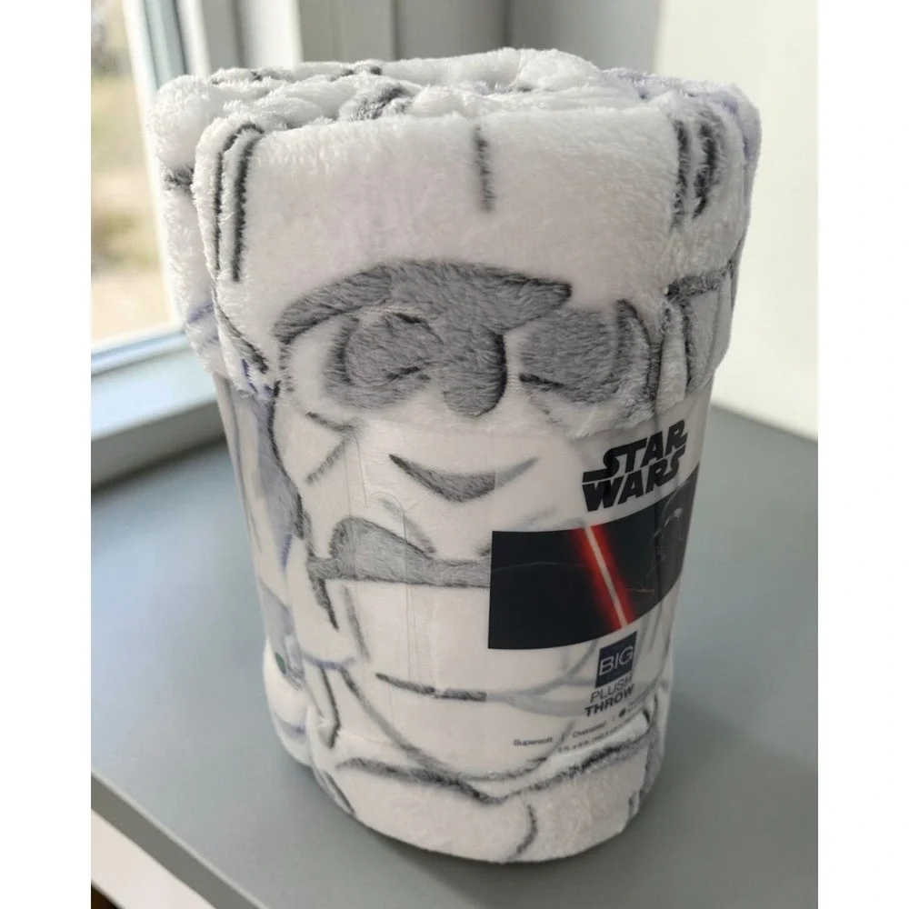 Star Wars Stormtrooper Oversized Plush Throw Blanket 60 x 72 Inches NWT